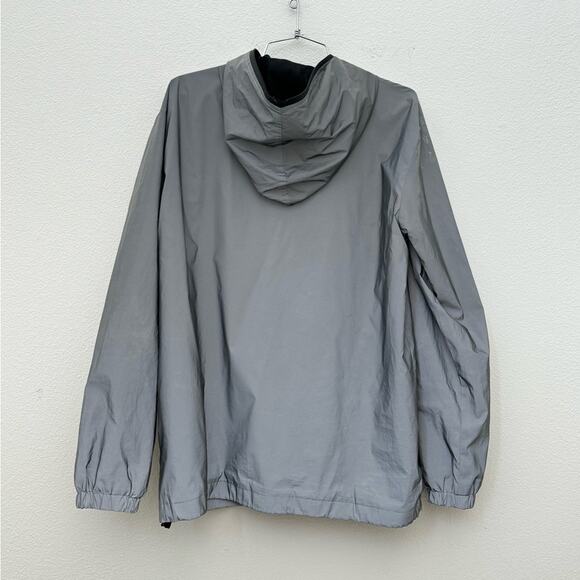Reflective windbreaker - Picture 2 of 6